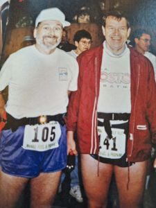 Joe (left) and Chuck (right) at the VT100 start. Date unknown. Likely the 1990s. 